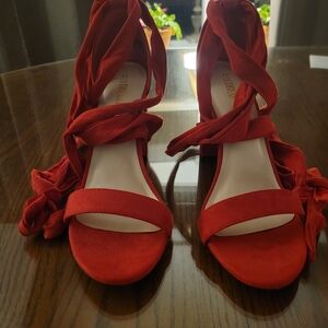 Dream Pairs Red Wrap Heels NWOT